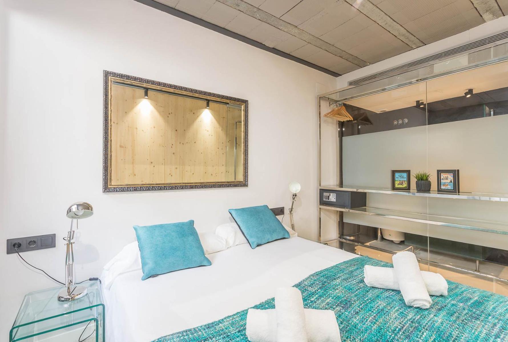 My Space Barcelona Brand New Apartments In City Center Room photo